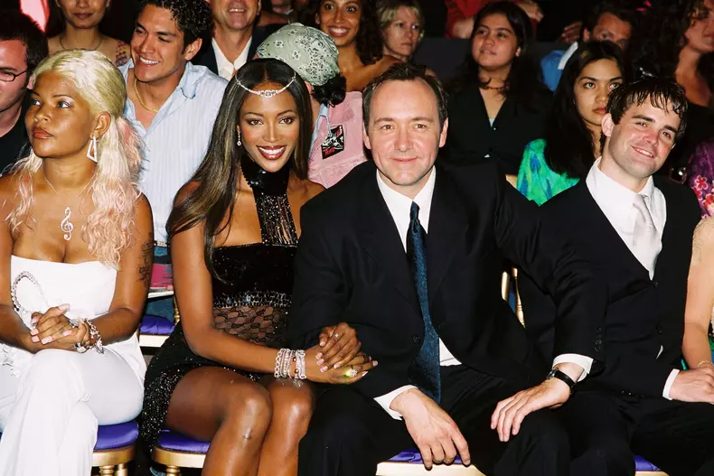 Collections de Haute Couture Automne Hiver 2001 2002