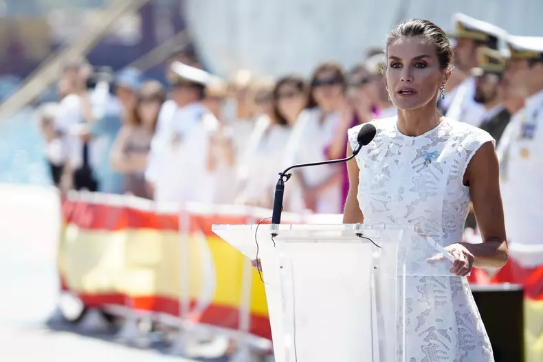 Queen Letizia At Delevery National Flag To Special Naval Warfare Force - Murcia