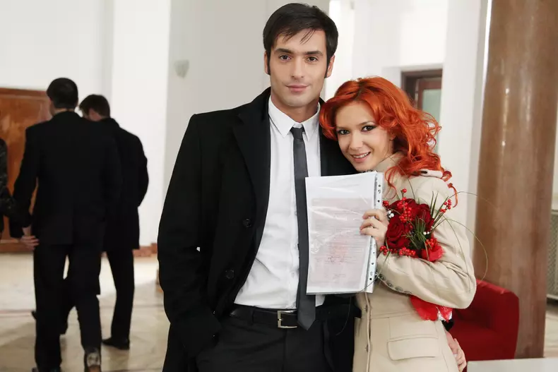 adela-popescu-radu-valcan-logodna