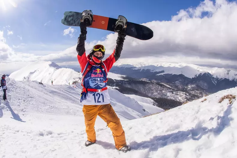 andi moisescu snowboarding