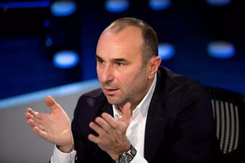 Marius-Tuca-salariu-3