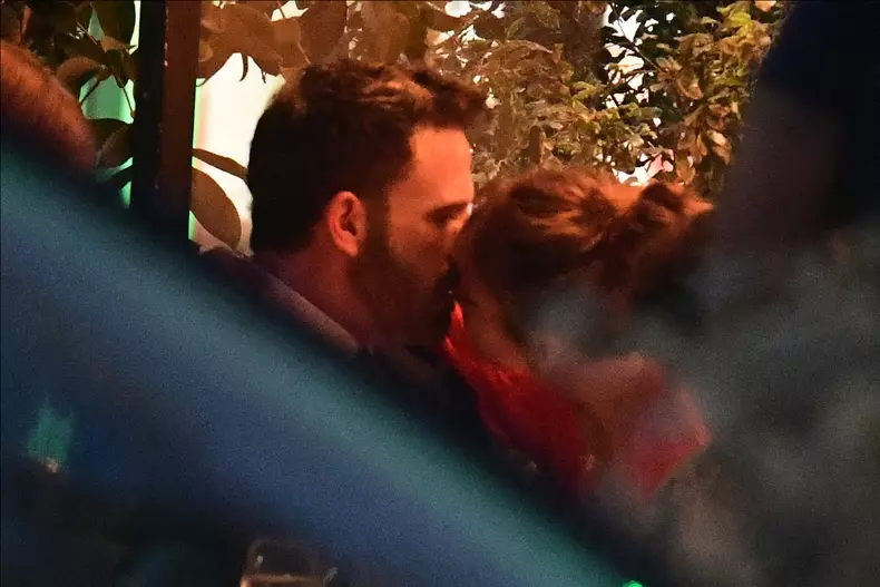 Exclusif - Prix Spécial - No Web - Jennifer Lopez et son mari Ben Affleck en lune de miel ŕ Paris