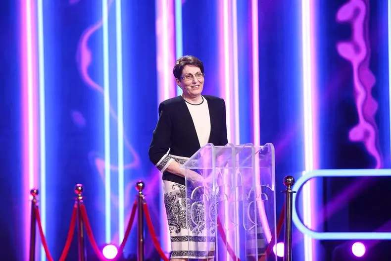 iulia-vantur-iumor-1