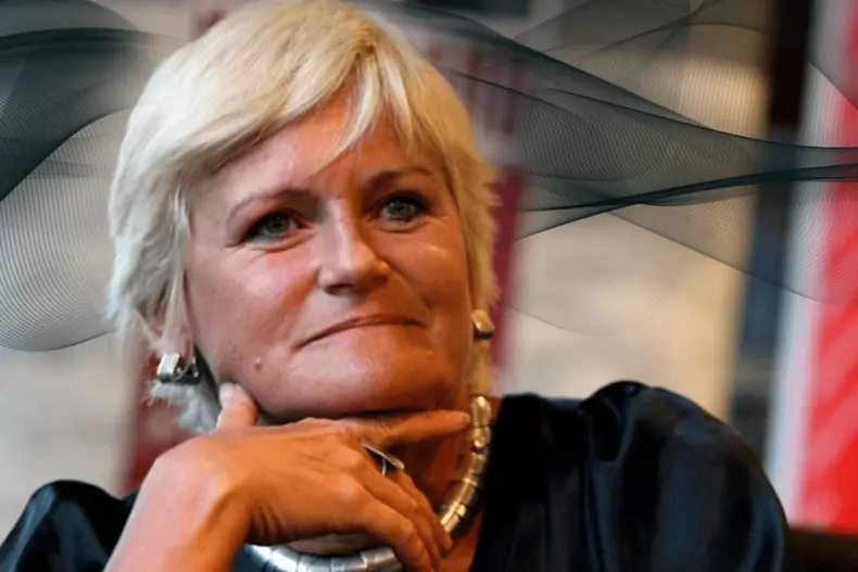 doliu-urias-pentru-monica-tatoiu.-a-murit-mama-vedetei-ce-va-face-la-inmormantare-si-ce-dorinta-a-avut-1024x683-2