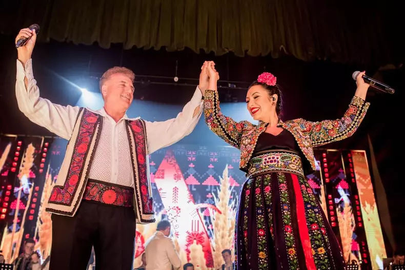 enceanu-si-andra-pe-scena