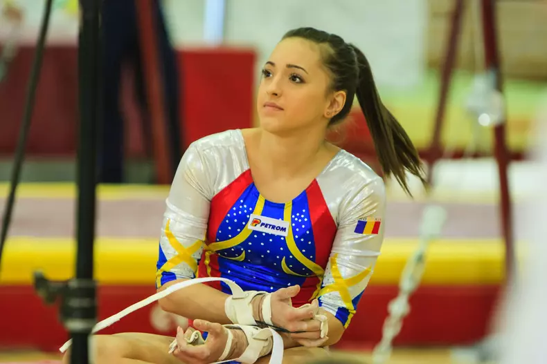 larisa iordache gimnastica