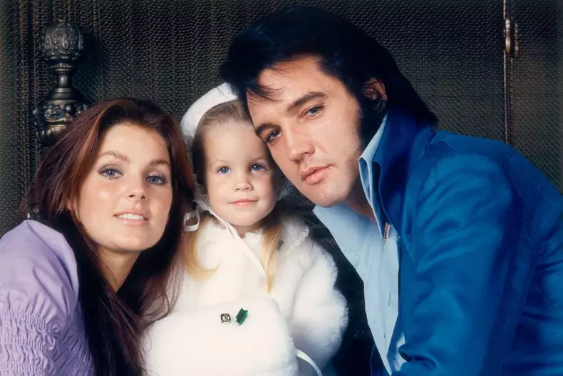 lisa-marie-presley-dead-at-54-19730101_99-d34af0549c3c4c73a10a2520ddffab76-1