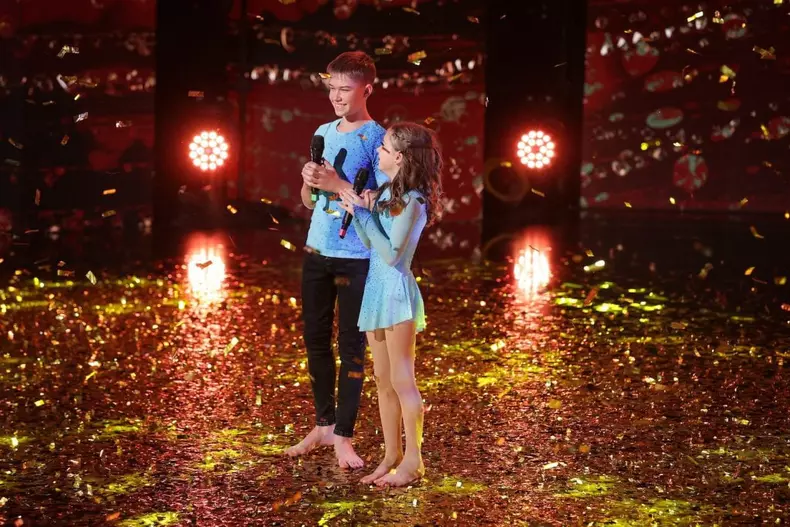 olya-si-valera-golden-buzz-romanii-au-talent-2023-2-1024x683-1