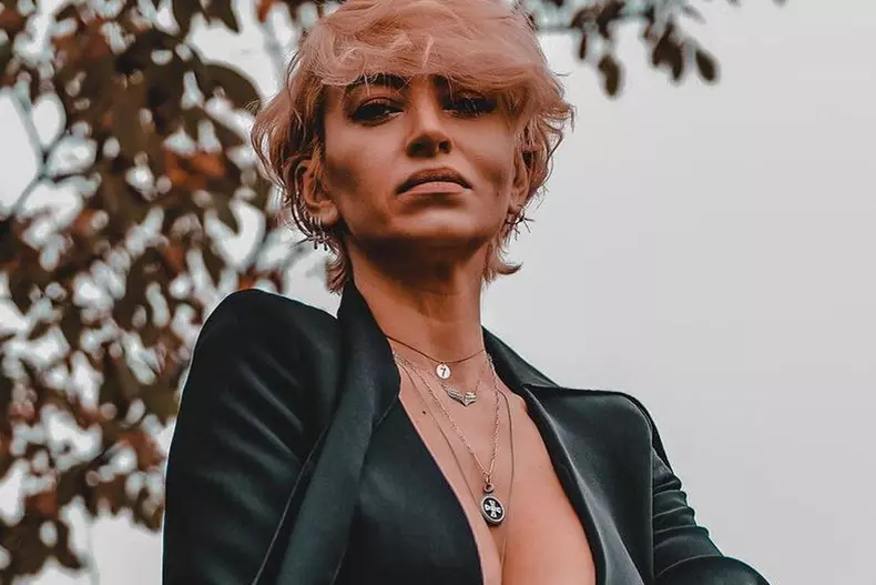 giulia-anghelescu-2-1