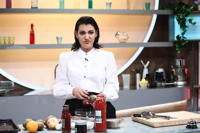 amalia mihart chefi la cutite