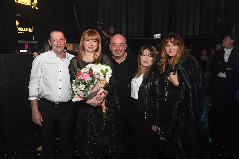 77374306_2579474185502608_6228403247279767552_n