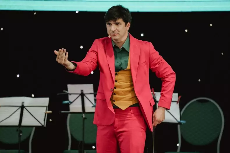 alex-bogdan-930x620-1