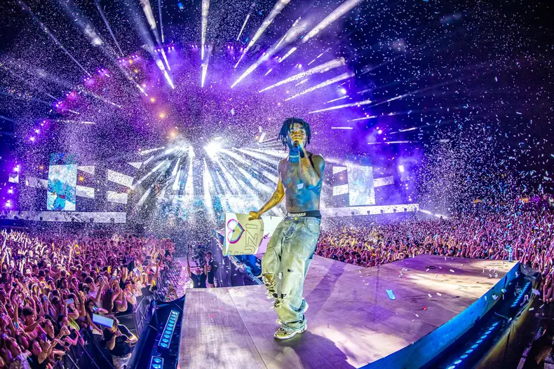 neversea2023_0706_235338-1450_alivecoverage-ctl-2