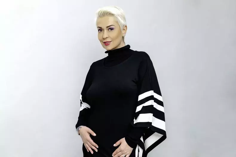 cum-a-slabit-monica-anghel-30-de-kilograme