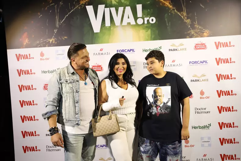 adriana-bahmuteanu-1-2