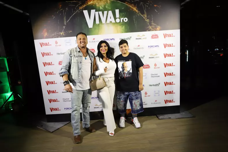 adriana-bahmuteanu-3