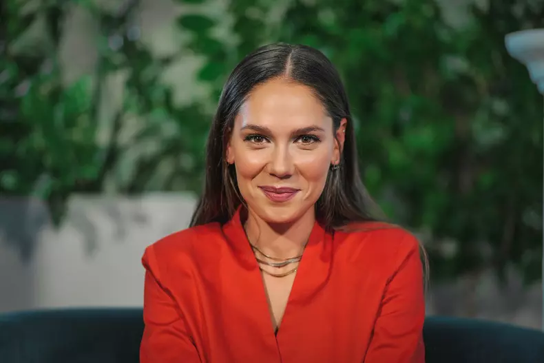 irina-fodor-prezentatoarea-asia-express-drumul-imparatilor
