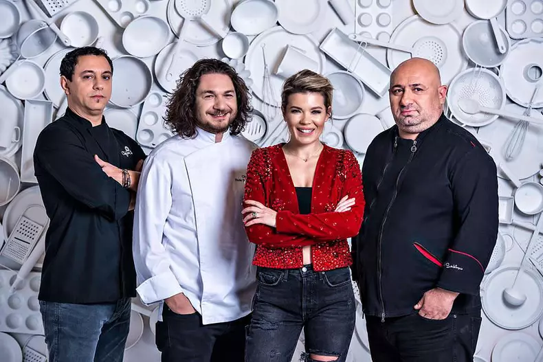 chefi-la-cutite-jury-and-anchor