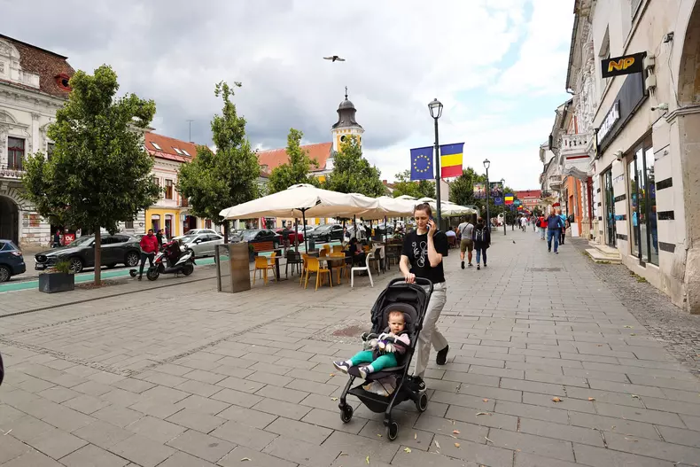 Daily life in Cluj, the city on the border of Romania and Hungary