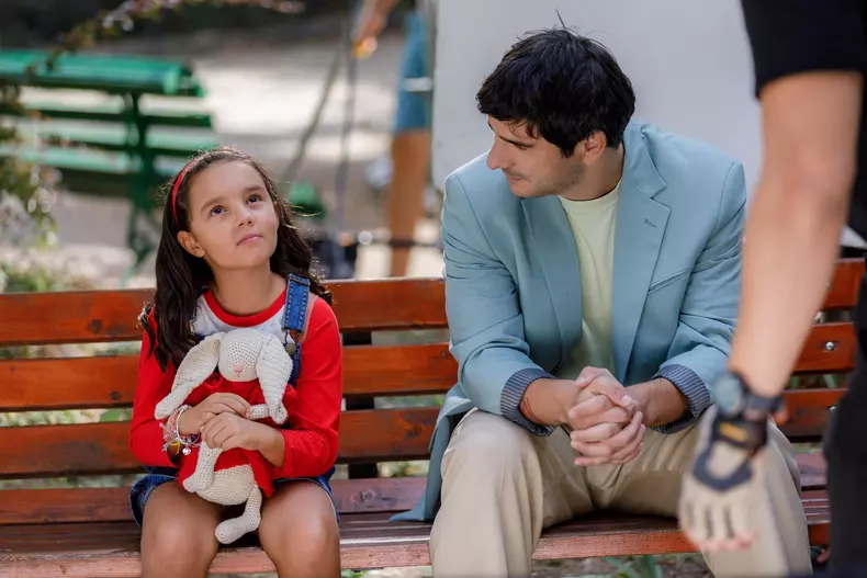 eva-maruta-criticata-pentru-rolul-din-filmul-tati-part-time