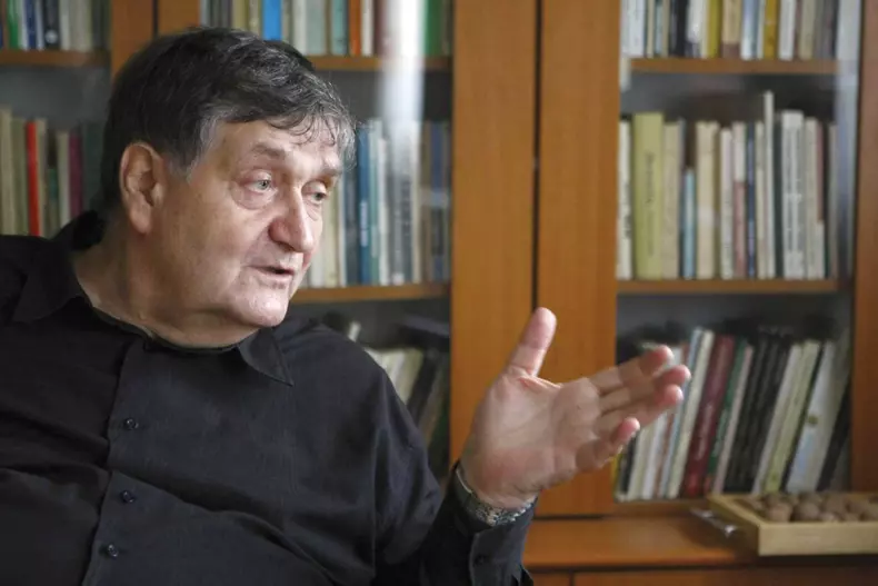 interviu_alex_stefanescu-01