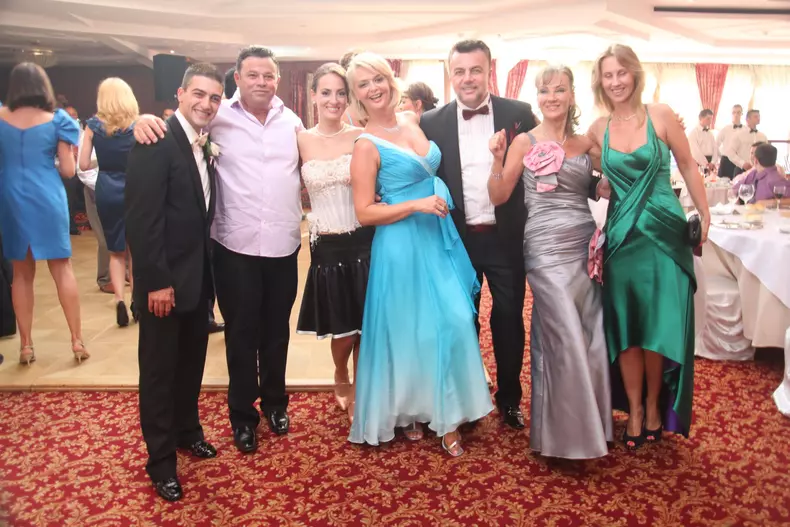 241449_10151187345297430_1713055207_o