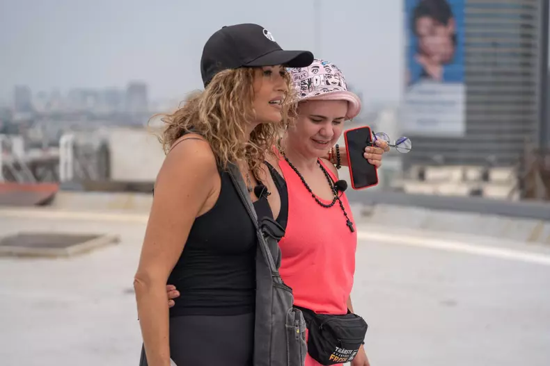 anca si andreea asia express 1