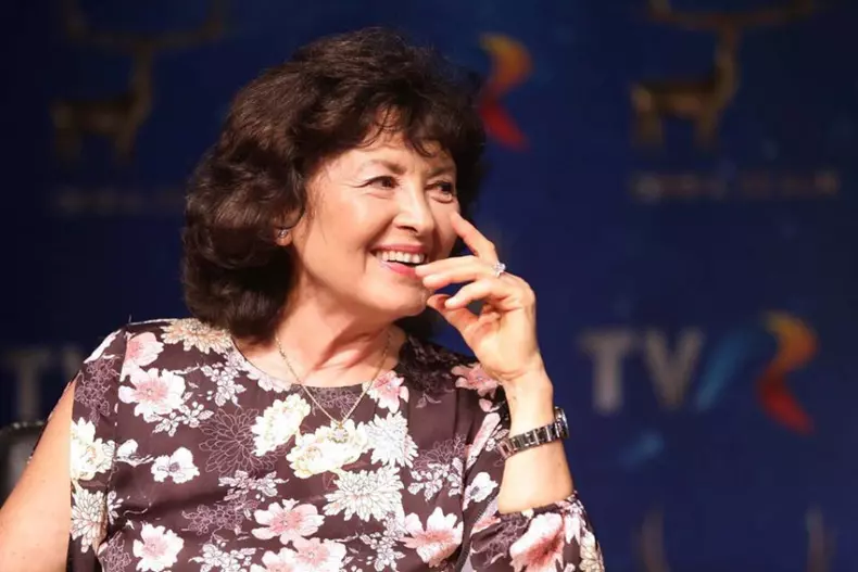 luminita dobrescu 67