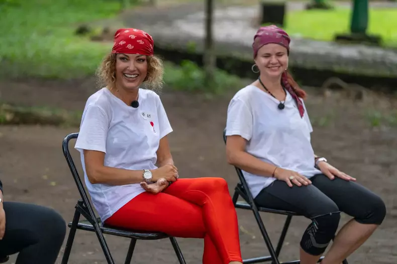 Anca Țurcașiu și Andreea Samson6