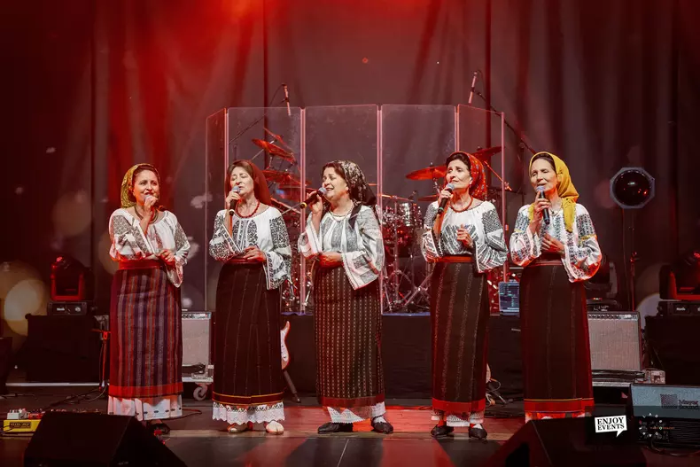 Cine-sunt-Surorile-Osoianu-1