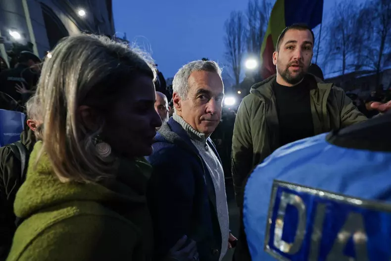 Calin Georgescu la iesirea de la audieri (12)