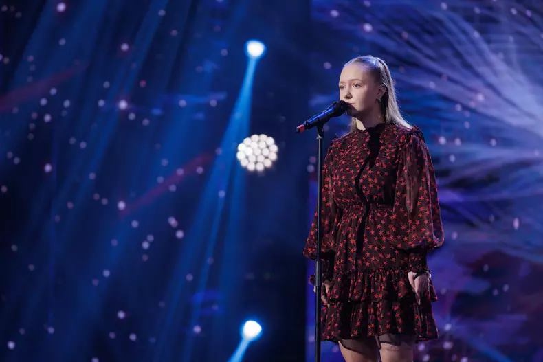 Alexia Tudose - Romanii au talent (2)
