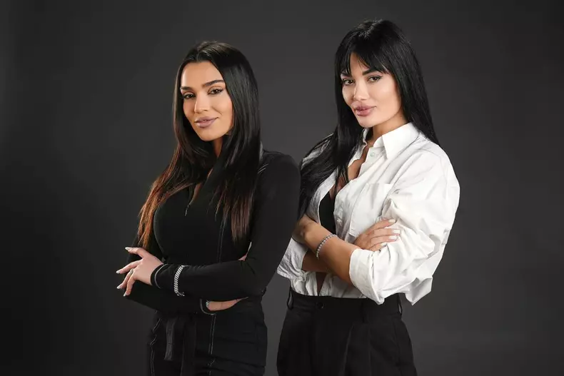 Karmen și Olga Barcari3