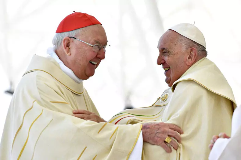 Kevin Farrell Papa Francisc