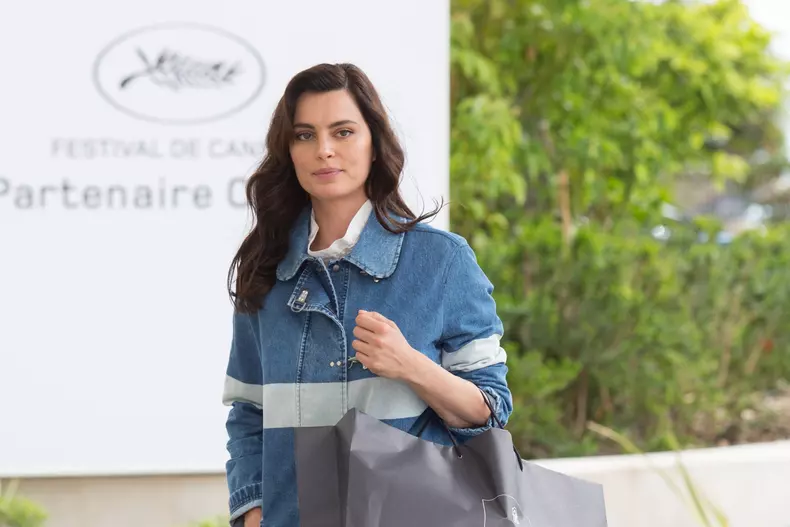 Cannes Catrinel Menghia on Martinez Nb