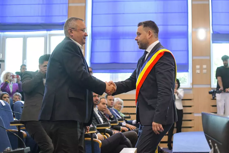 BUCURESTI - PS6 - CEREMONIE DE INVESTIRE PRIMAR