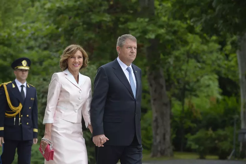 KLAUS IOHANNIS - ANIBAL CAVACO SILVA