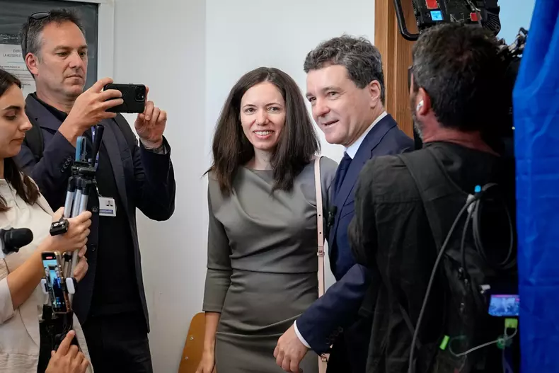 BUCURESTI – ALEGERI PREZIDENTIALE 2025 – TURUL 1 – NICUSOR