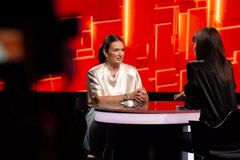 MARIA_MARINESCU - invitata la 40 de intrebari cu Denise Rifai