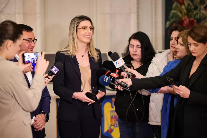 cine-este-Diana-Buzoianu-ministrul-Mediului-7