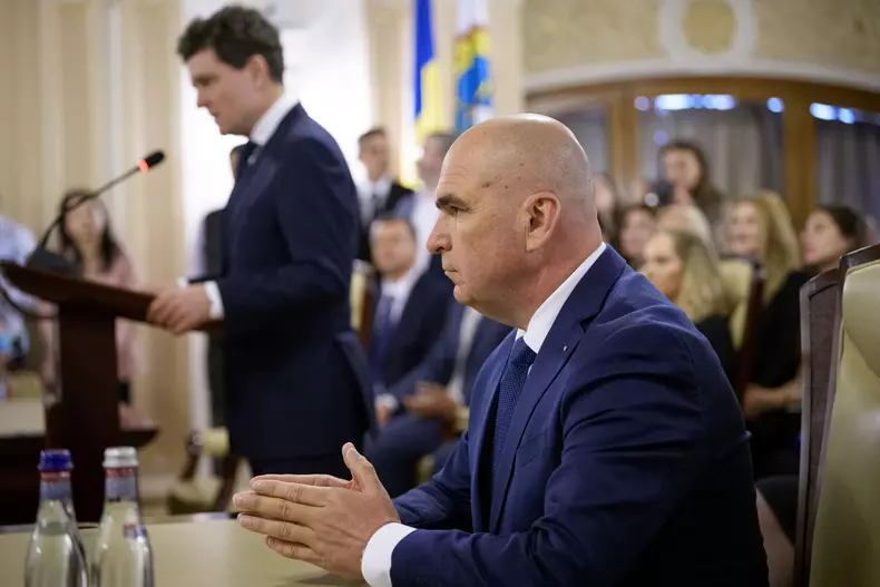 BUCURESTI - CURTEA CONSTITUTIONALA - VALIDARE MANDAT DE PRESEDIN