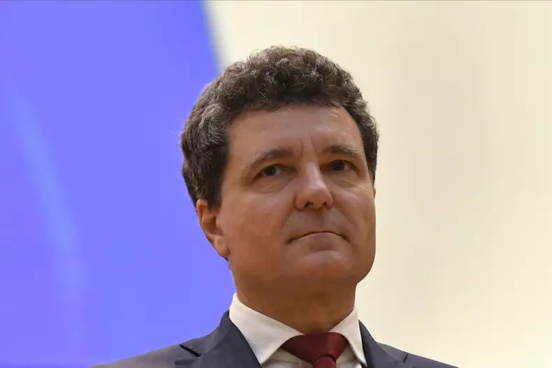 BUCURESTI - PARLAMENT - DEPUNERE JURAMANT - NICUSOR DAN