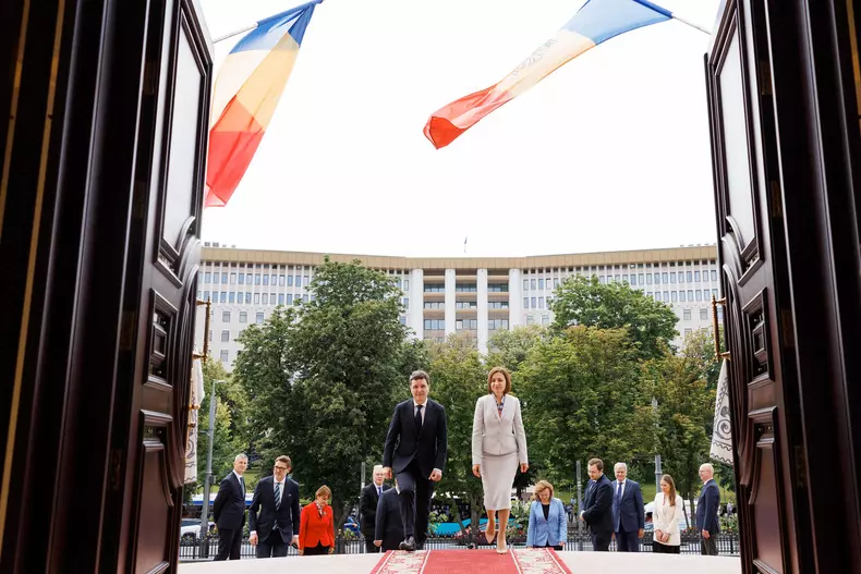 maia sandu intalnire nicusor dan4