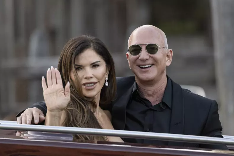 Jeff Bezos and Lauren Sanchez Leaves The Hotel - Venice