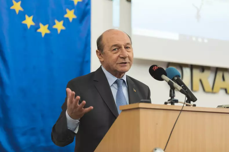 traian băsescu4