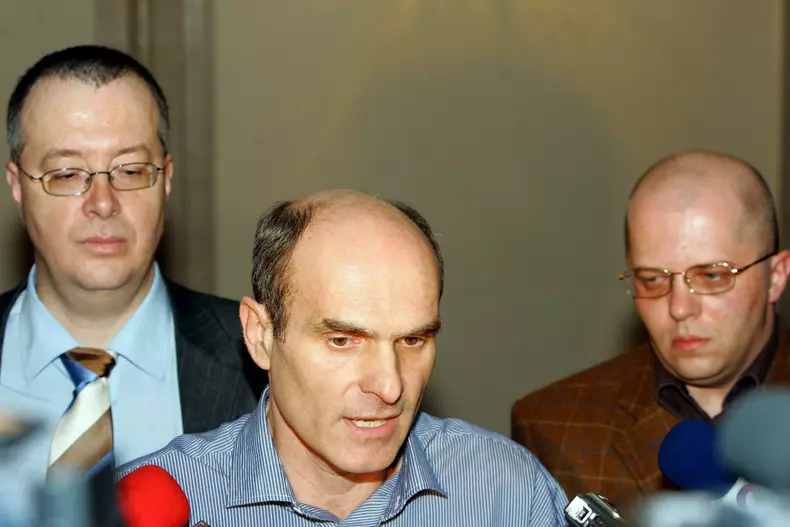 CRISTIAN TUDOR POPESCU - ADEVARUL - DEMISIE
