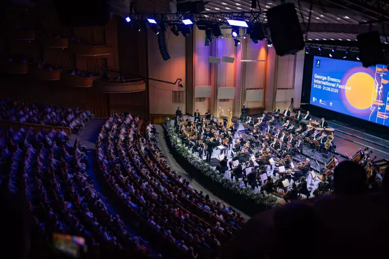 20250902_04-smp-tonhalle-orchester-zurichmp_andrada-pavel_20985-1024x683-1.jpg