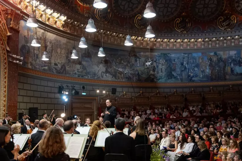 20250915_02-atn-orchestra-filarmonica-din-monte-carlo_cristina-tanase_51637-1024x683-1.jpg