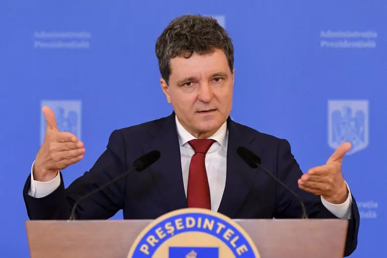BUCURESTI - CONFERINTA DE PRESA - NICUSOR DAN