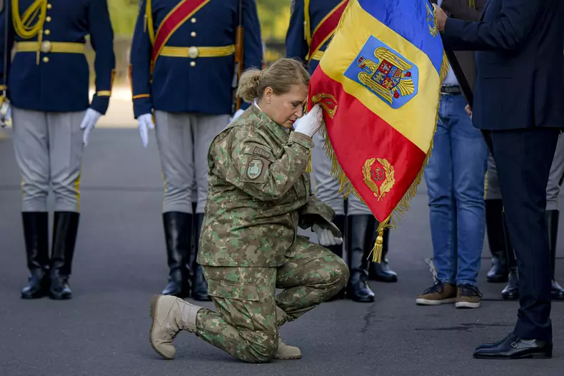 BUCURESTI - CEREMONIE DRAPEL LUPTA - SPITALUL MILITAR CENTRAL